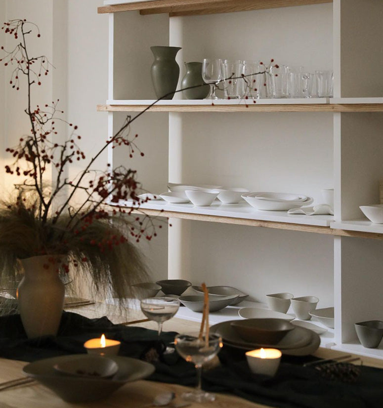 Petite assiette galet en céramique NR, vert forêt