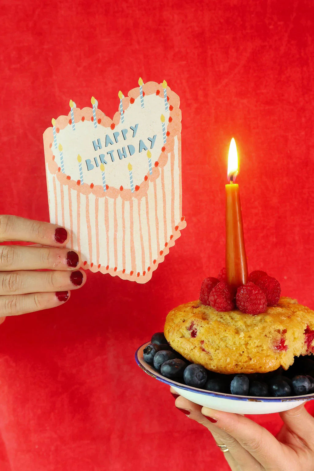 Carte d'anniversaire gâteau en forme de cœur 