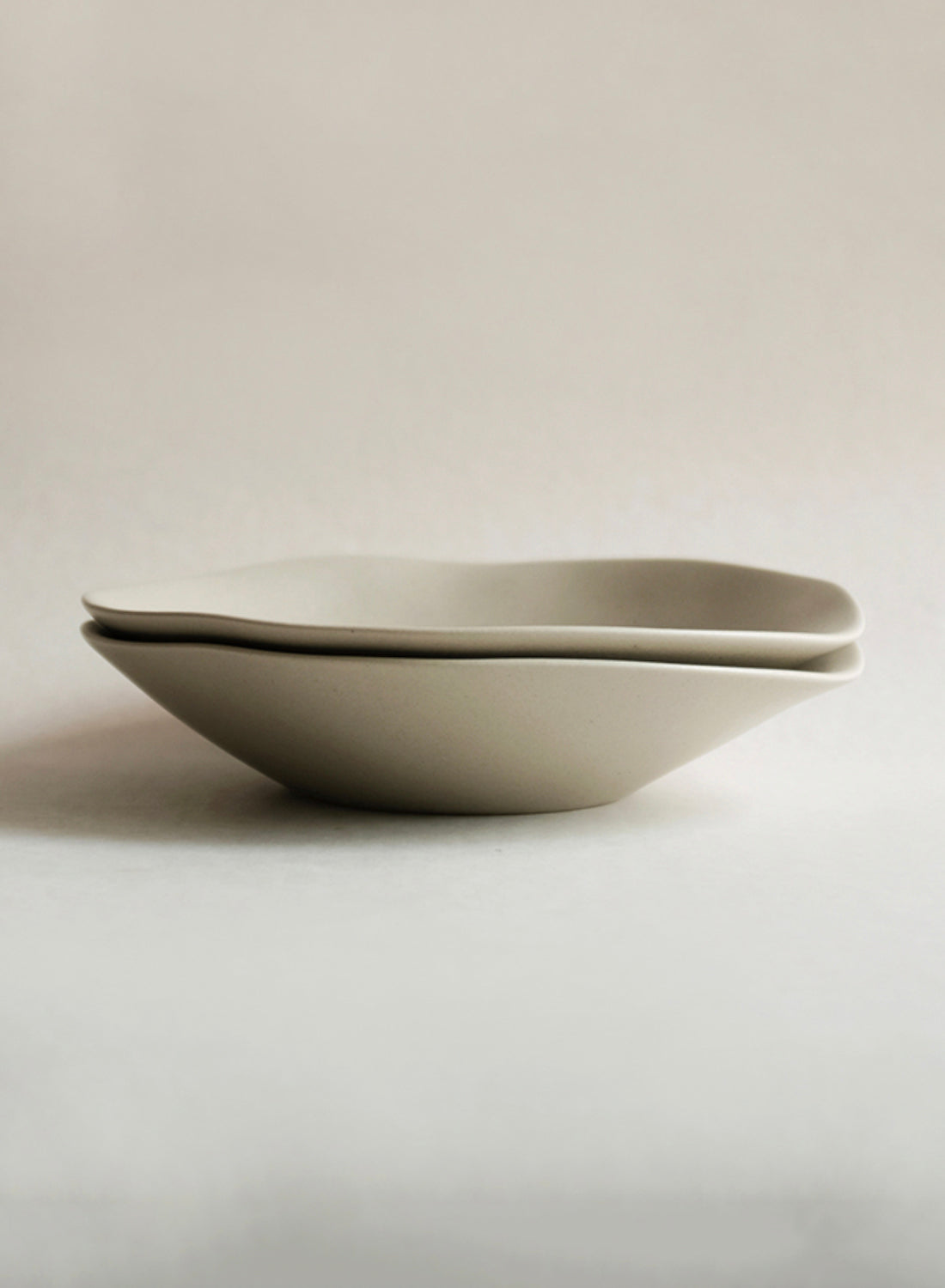 Bol bas NR Ceramics, beige terre